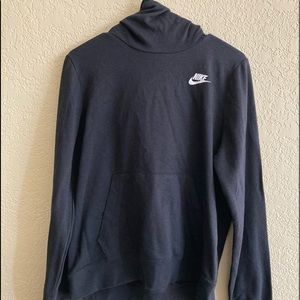 Black Nike woman’s hoodie medium
